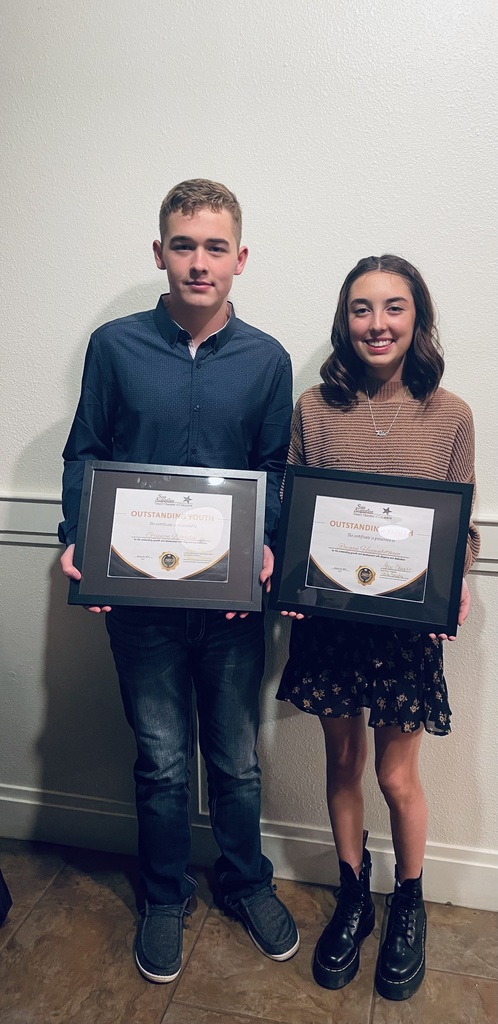 Image of Raegan and Greyson at the awards ceremony